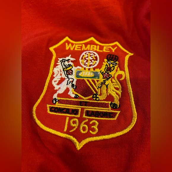 Manchester United 1963 FA Cup Official Retro Shirt - Picture 5 of 5